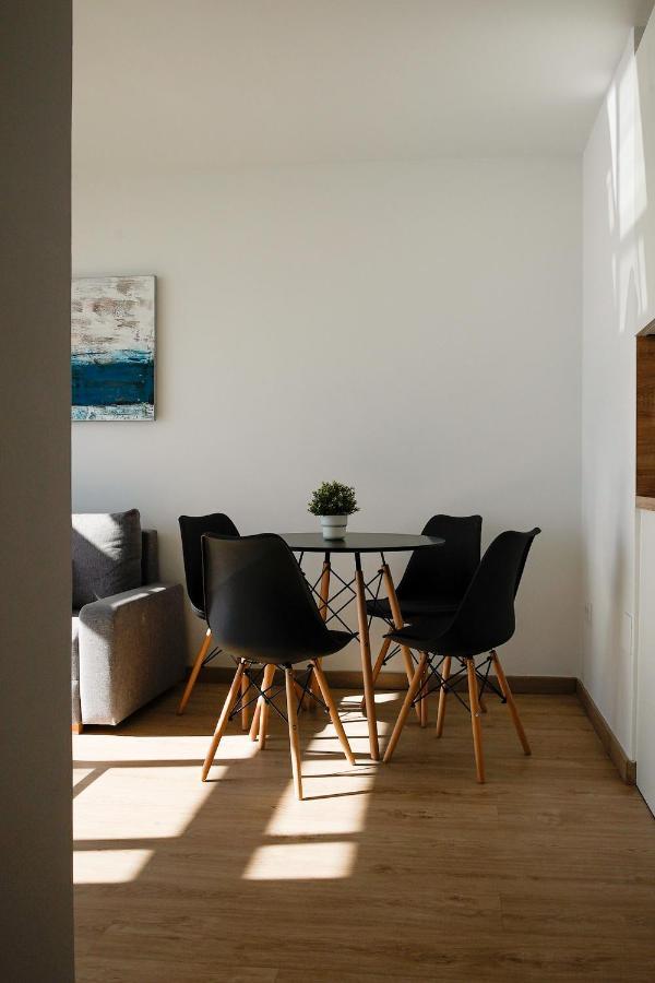 Beachfront Apartment Малага Екстериор снимка