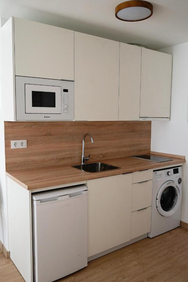 Beachfront Apartment Малага Екстериор снимка